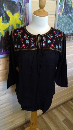 embroided_gypsy_top_4.jpg&width=280&height=500